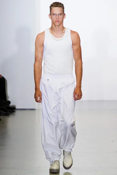 Look 1